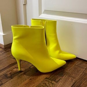 Neon yellow Stiletto booties